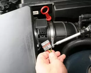 Cảm biến gió ô tô là gì? Khi nào cần thay thế cảm biến gió?
