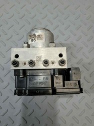 Cụm điều khiển phanh ABS là gì? 6 dấu hiệu ABS bị hỏng cần thay thế