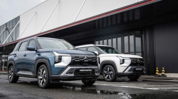 Mitsubishi Destinator giảm giá tới 60 triệu đồng, tăng sức ép lên Mazda CX-5