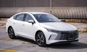 So sánh chi tiết BYD Seal 5 vs Honda Civic HEV vs Toyota Altis HEV 2026: Sedan hybrid nào đáng mua nhất?