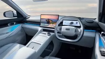 Geely EX5 ngập tràn công nghệ có đủ sức hấp dẫn người Việt?