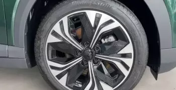 Đánh giá lốp zin theo xe VinFast VF6: Bridgestone 225/60R17 Alenza 001 và lựa chọn thay thế “đáng tiền” hơn