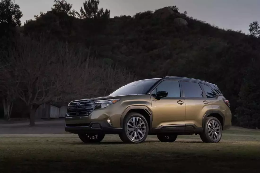 subaru forester hybrid 2025