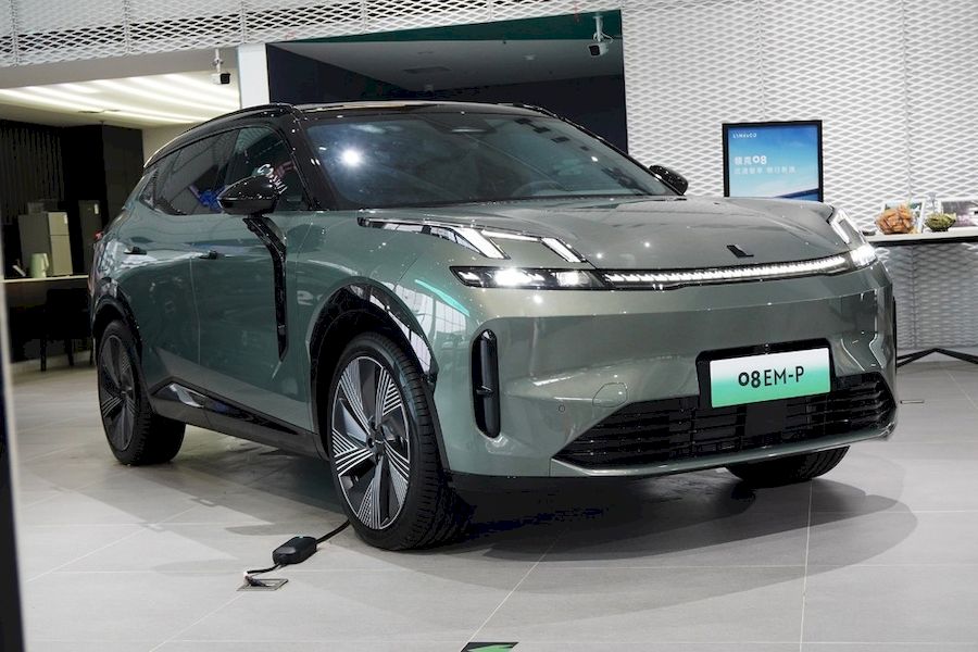 Lynk & Co 08 có thật là “bầu trời công nghệ”?