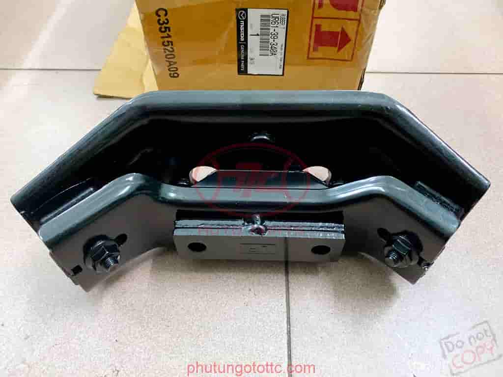 Chân hộp số ô tô là gì? Khi nào cần thay thế chân hộp số?