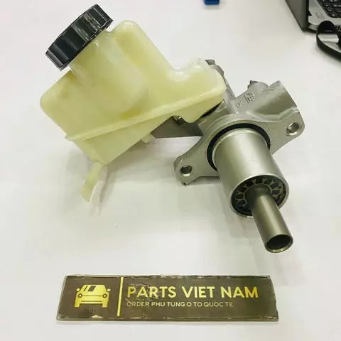Tổng phanh ô tô