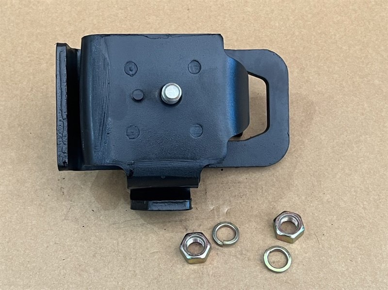 Cao su chân máy trước