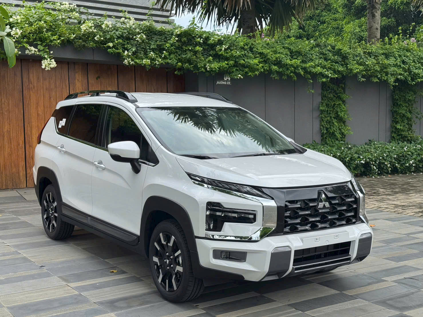 Kinh nghiệm chạy Mitsubishi Xpander: Đầm chắc và bền b