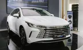BYD Seal 5 giảm giá còn 626 triệu đồng: Sedan hybrid Trung Quốc đã đủ sức khiến Mazda3 lo lắng?