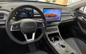 BYD Seal 5 giảm giá còn 626 triệu đồng: Sedan hybrid Trung Quốc đã đủ sức khiến Mazda3 lo lắng?