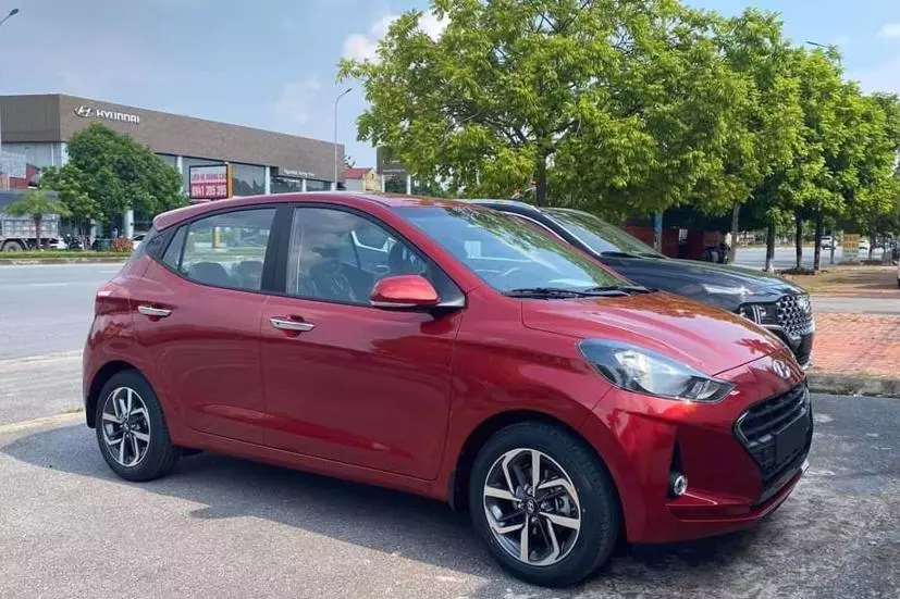 Giá tầm 300 triệu, chọn Hyundai Grand i10 2021 hay bản cũ? Đâu là lựa chọn đáng tiền hơn?