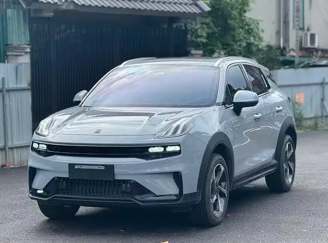 SUV cỡ B tầm giá 700 triệu đồng: VinFast VF 6, Honda HR-V hay Lynk & Co 06 đáng chọn?