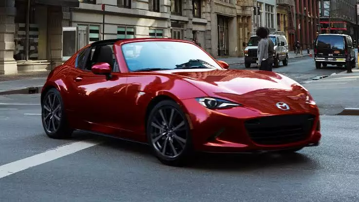 Mazda công bố giá bộ ba CX-60, CX-90, MX-5: Thách thức xe sang bằng chất riêng Nhật Bản