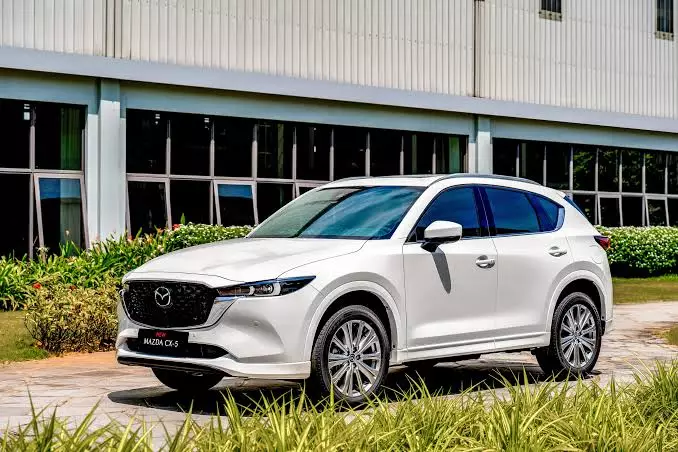Loạt SUV 5 chỗ khoảng 800 triệu đáng mua năm 2026: CX-5, VF7 hay Territory?
