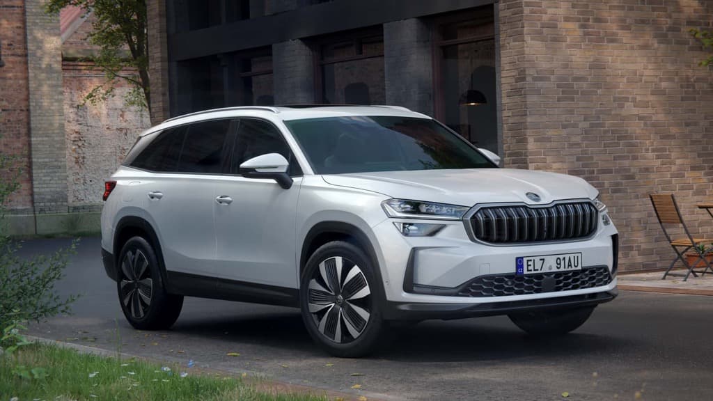 Tầm 1,5 tỷ mua xe nhập khẩu hay lắp ráp? Ford Everest, Hyundai Palisade hay Skoda Kodiaq đáng tiền hơn?