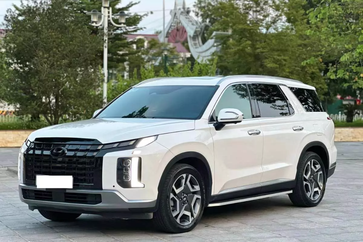 Tầm 1,5 tỷ mua xe nhập khẩu hay lắp ráp? Ford Everest, Hyundai Palisade hay Skoda Kodiaq đáng tiền hơn?