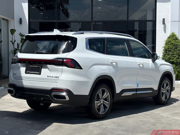 Xe 7 chỗ giá dưới 800 triệu, chọn Mitsubishi Destinator hay Geely Okavango: SUV Nhật hay “tân binh” Trung Quốc đáng tiền hơn?