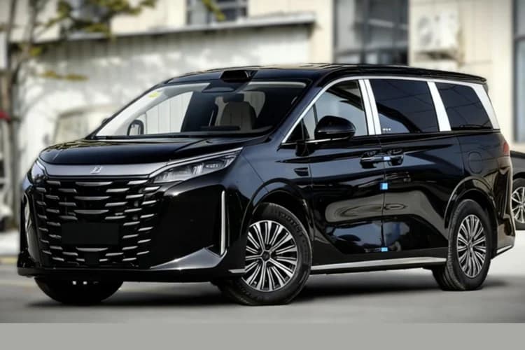BYD M9 có phiên bản taxi giá rẻ chỉ từ 731 triệu đồng: Xe dịch vụ vẫn có ghế thương gia như xe sang