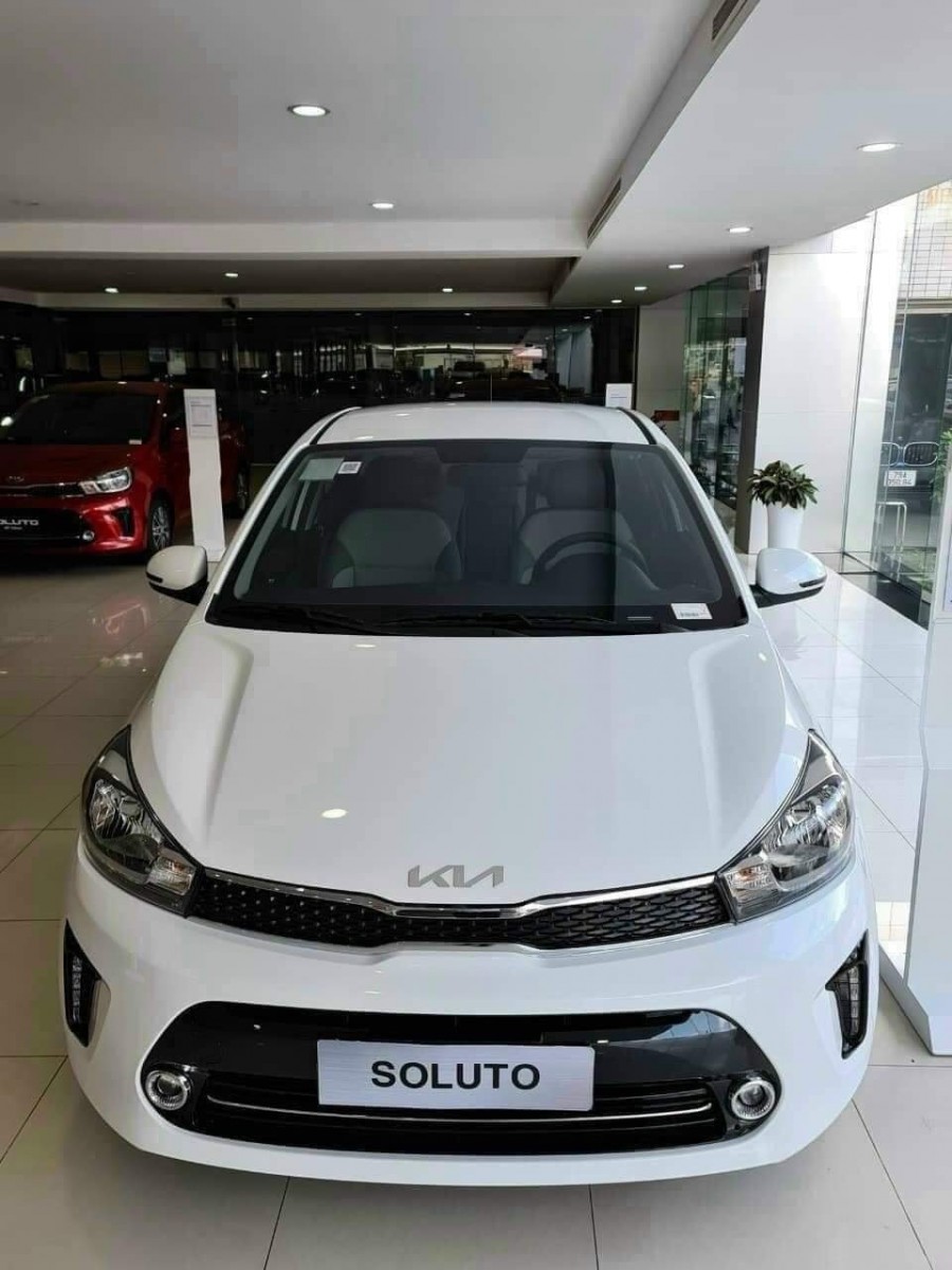 Ngân sách dưới 400 triệu đồng nên chọn Kia Soluto hay Mitsubishi Attrage?