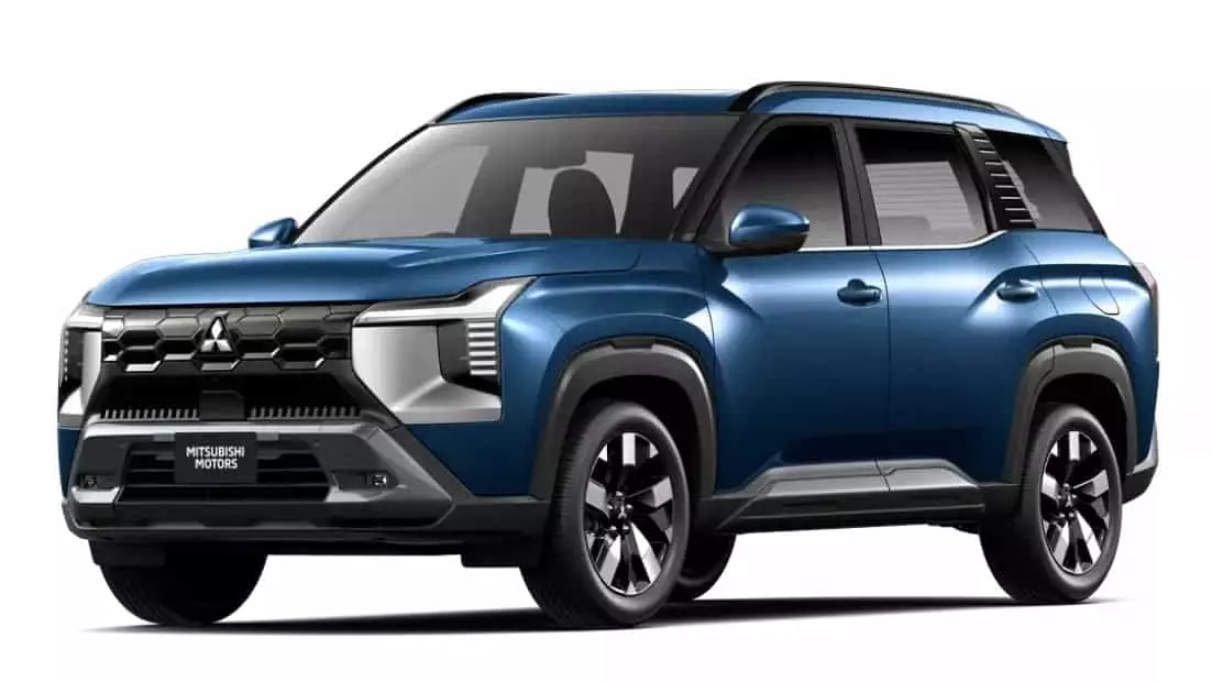 Mitsubishi Destinator giảm giá tới 60 triệu đồng, tăng sức ép lên Mazda CX-5