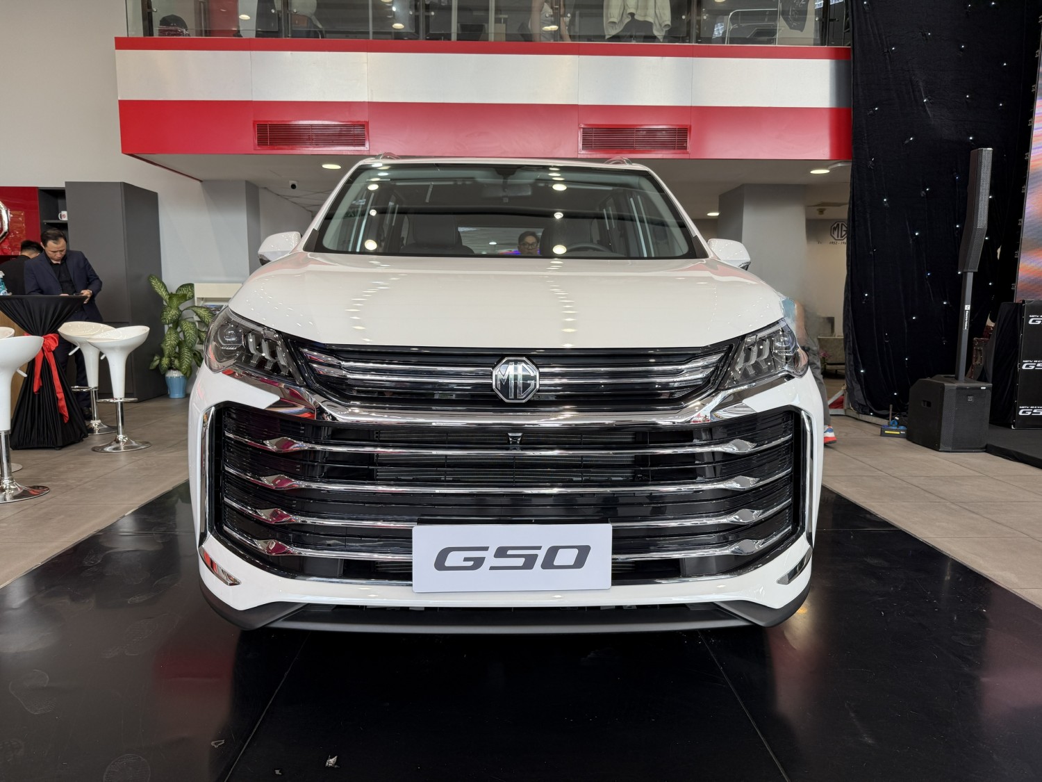 MG G50 giảm giá bản tiêu chuẩn còn 395 triệu đồng: 'Tân binh' MPV 7 chỗ khuấy động phân khúc xe gia đình