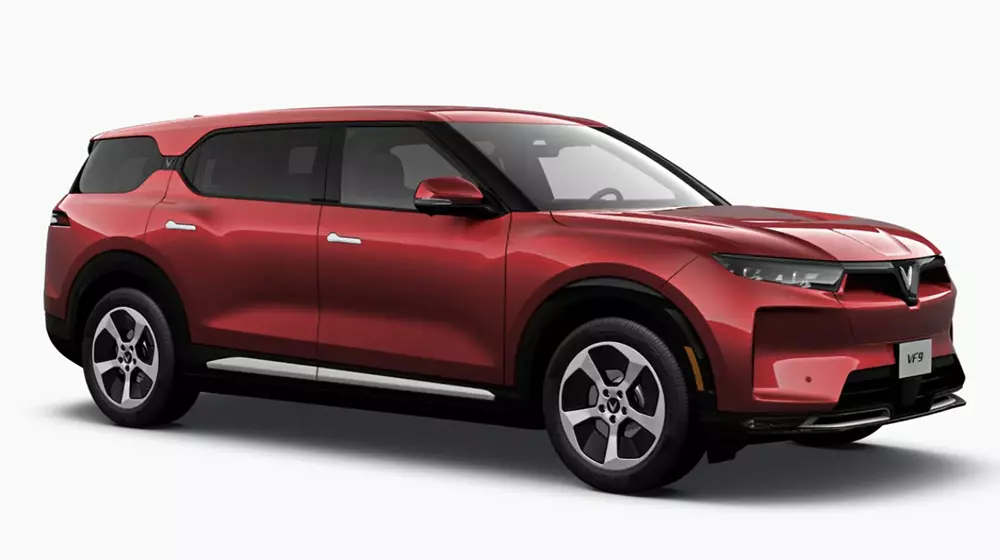 Có nên mua VinFast VF 9? Đánh giá thực tế sau 15.000 km sử dụng