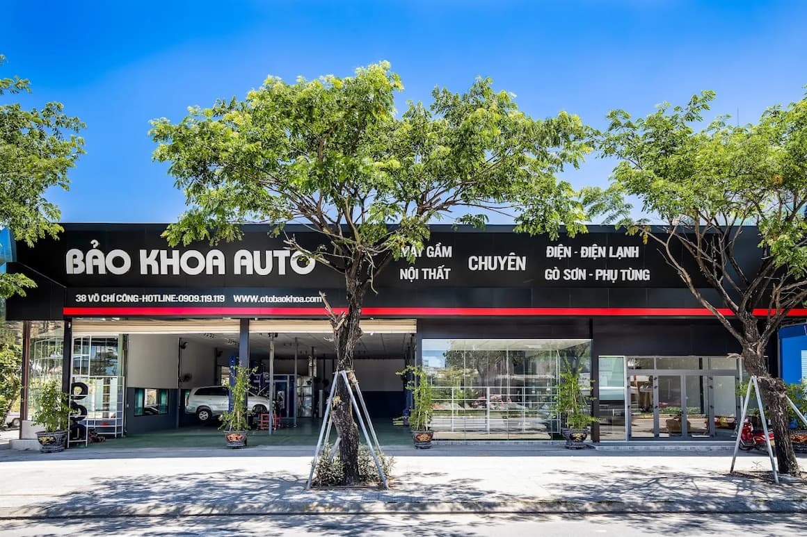 Garage &ocirc; t&ocirc; uy t&iacute;n Đ&agrave; Nẵng