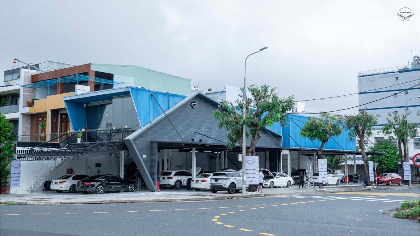 Garage &ocirc; t&ocirc; uy t&iacute;n Đ&agrave; Nẵng