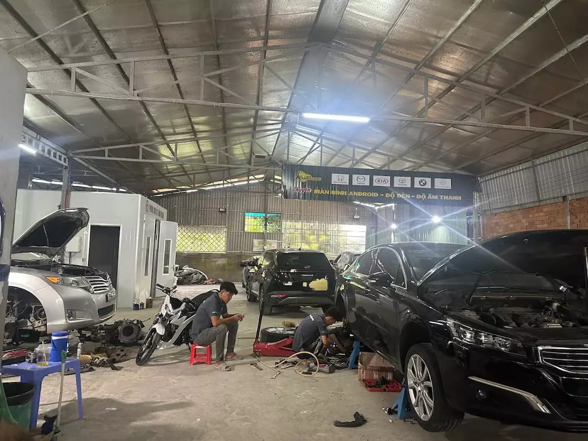 Garage ô tô uy tín Cần Thơ