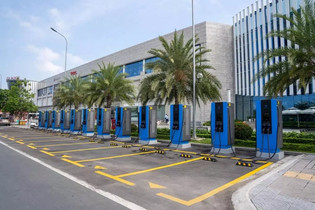 Hệ thống trạm sạc