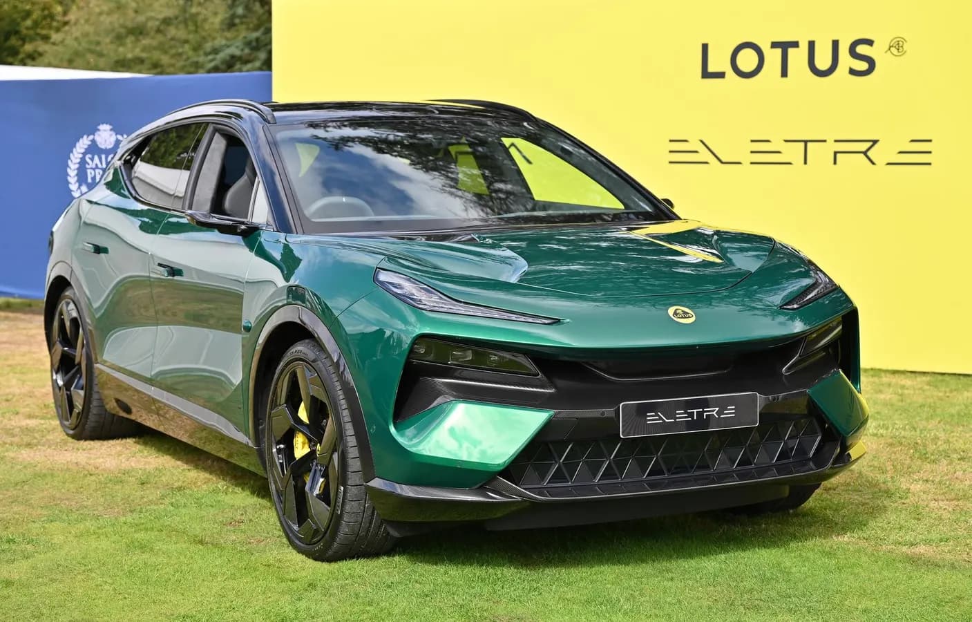 Thiết kế xe Lotus Eletre