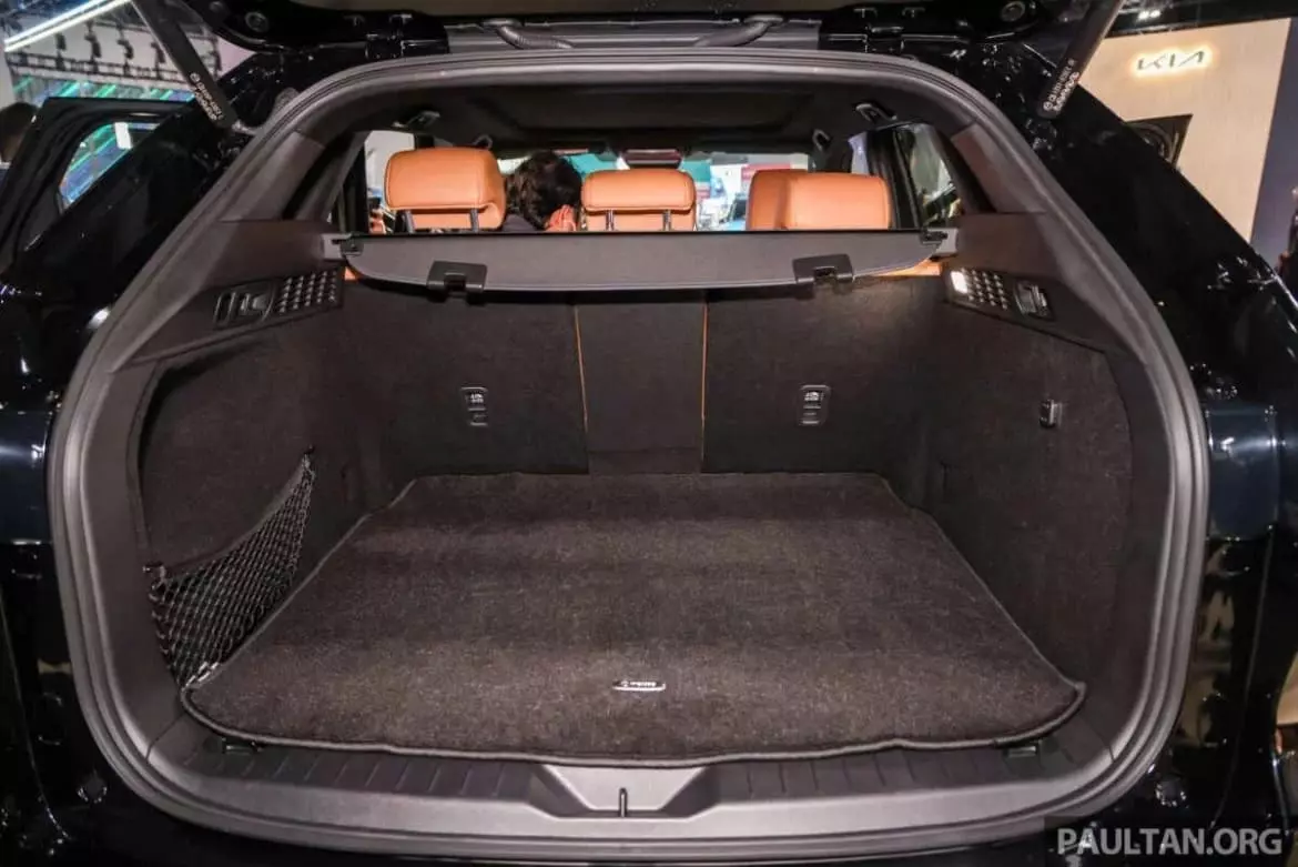 Mazda CX-60 HEV cốp xe