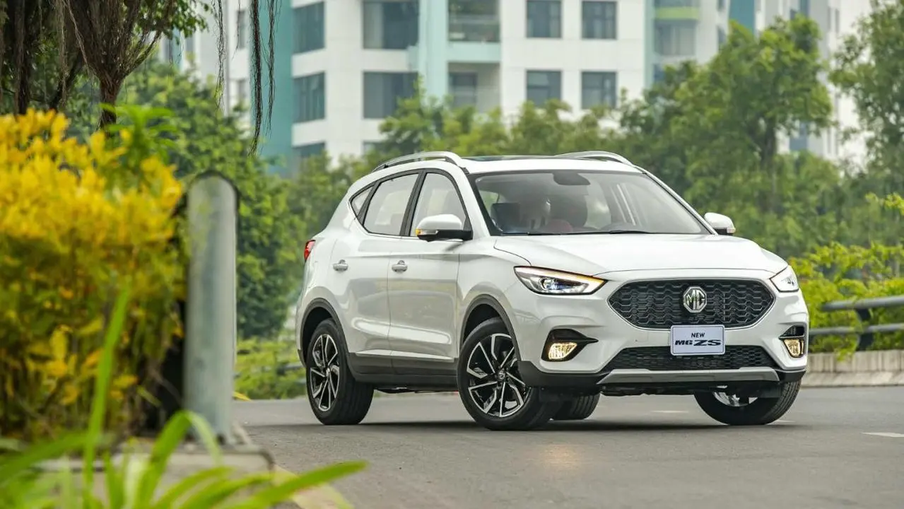 Đánh giá chi tiết MG ZS giảm giá mạnh, lăn bánh chưa tới 500 triệu – Có đáng xuống tiền?