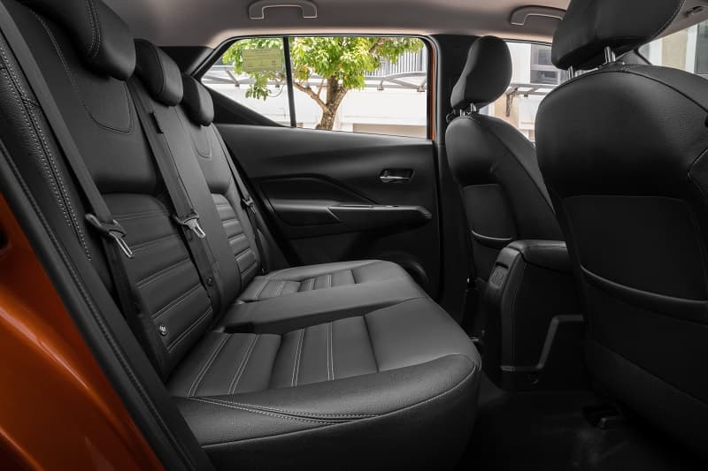 Nissan Kicks e-POWER h&agrave;ng ghế 2