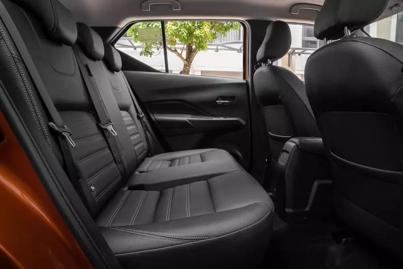 Nissan Kicks e-POWER hàng ghế 2