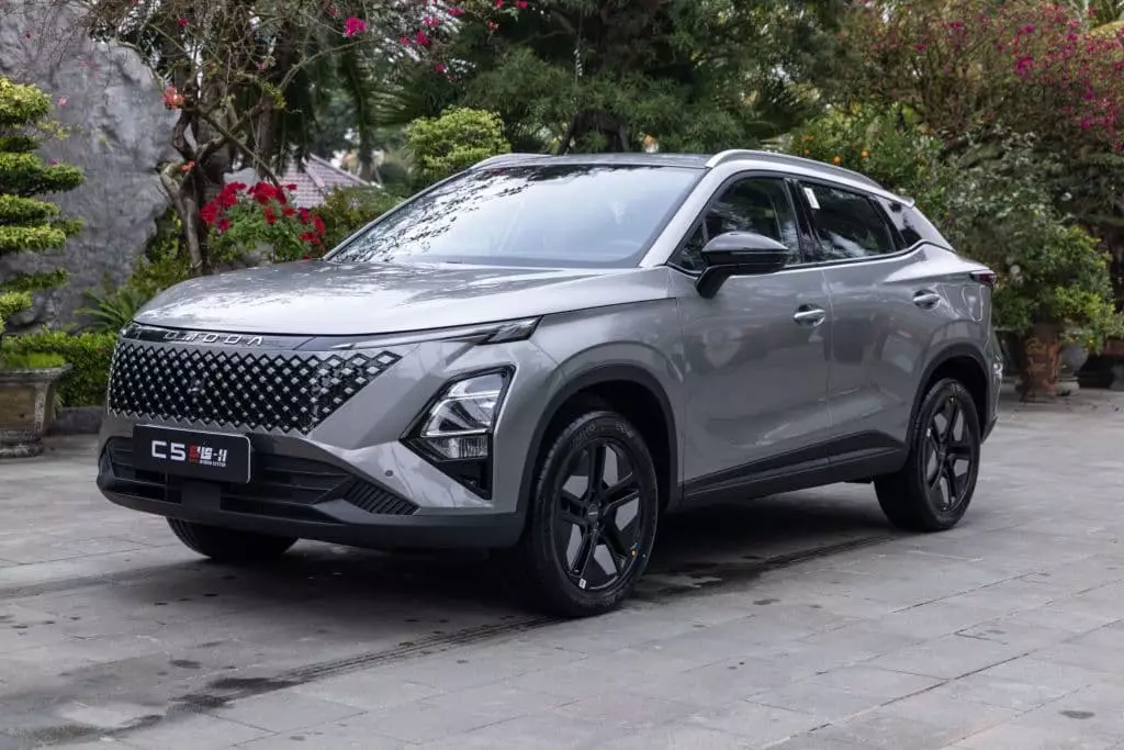 Omoda C5 HEV