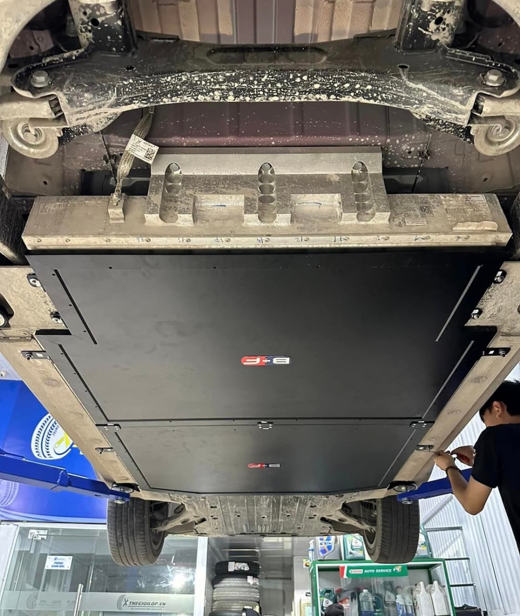 Tấm bảo vệ pin xe điện