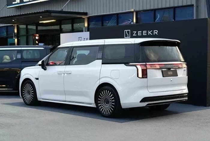 Zeekr 009