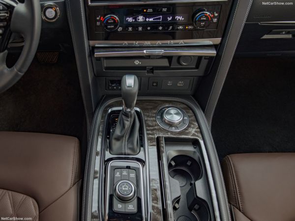 Nissan Terra 2025