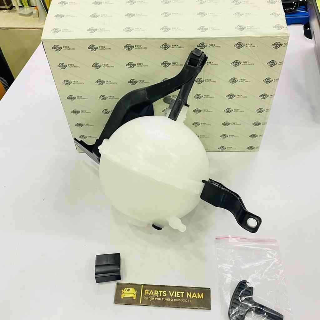 Bình nước phụ bmw f10 2010-2017