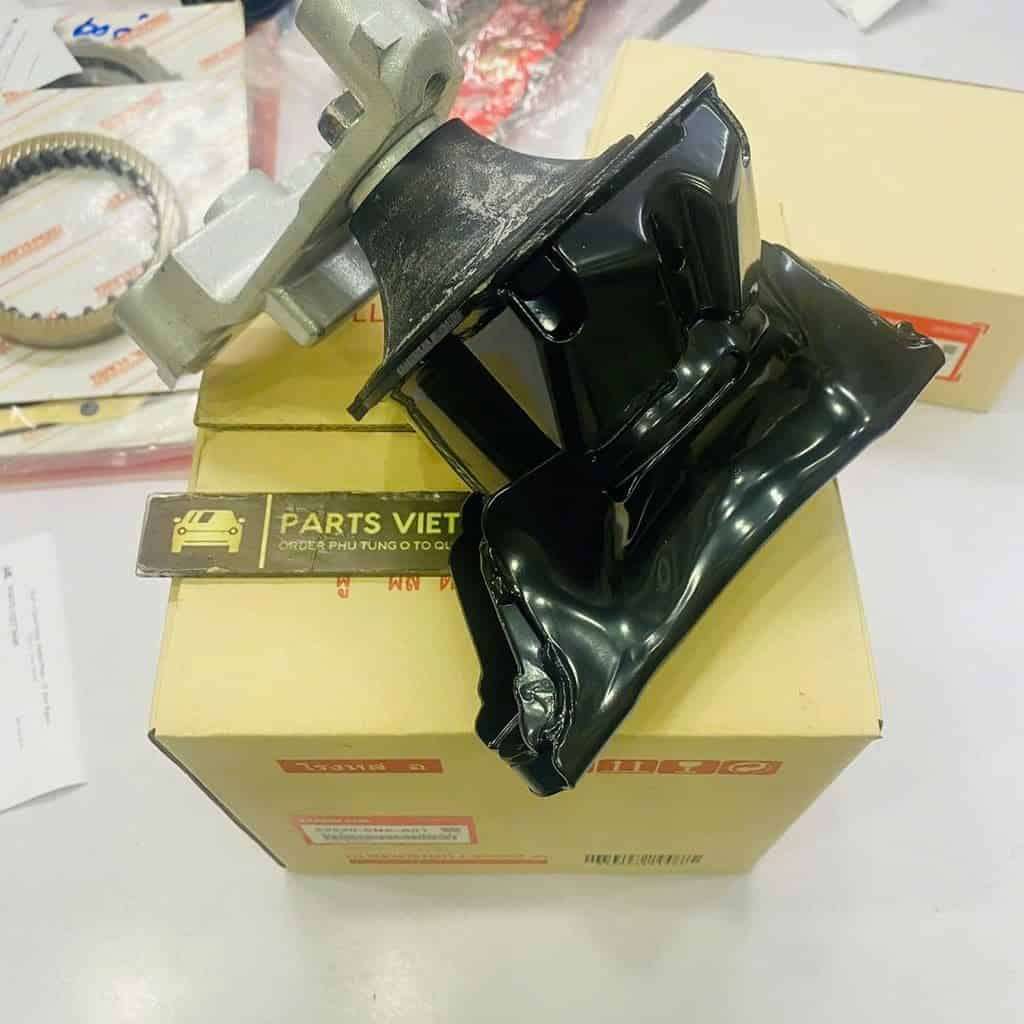Cao su chân đầu máy honda civic 1.8 2006 - 2012