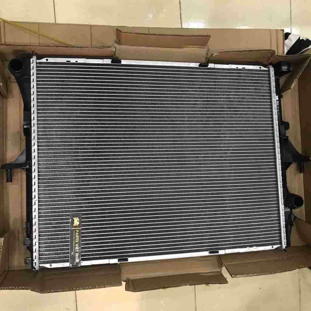 Két nước audi q7 2006-2012