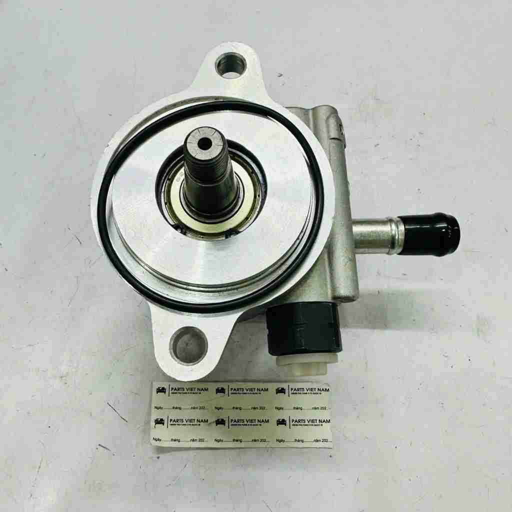 Bơm trợ lực lái toyota land cruiser 70 series 2007-2009