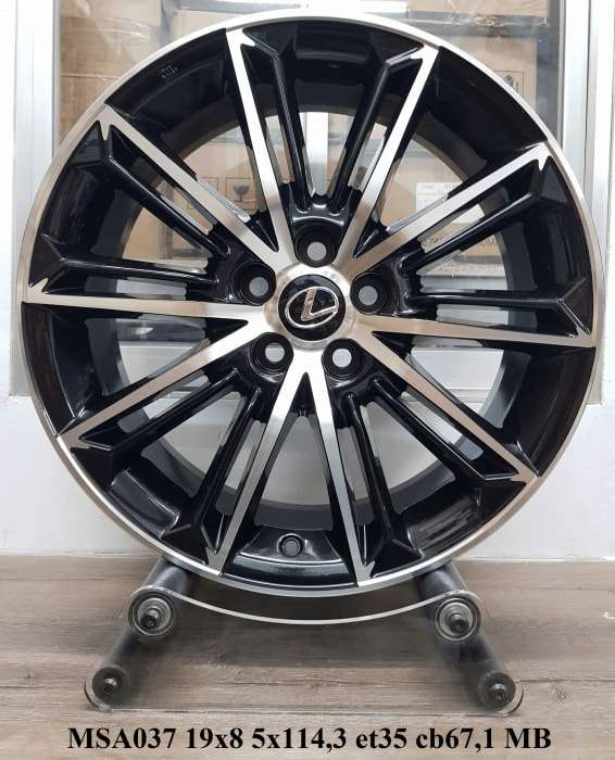 Mâm xe lexus 19 inch mẫu đen phay