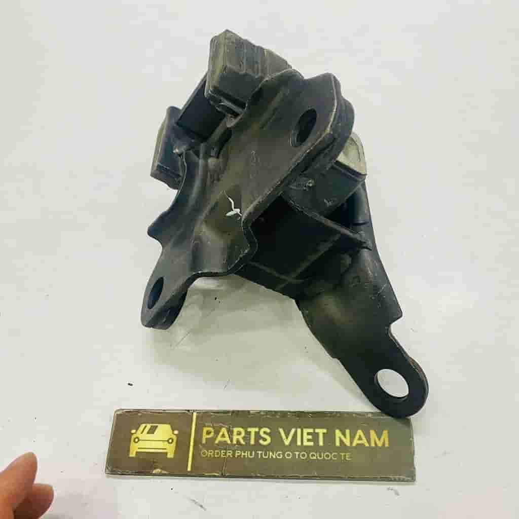 Cao su chân máy số 4 mazda 2 2014 - 2019