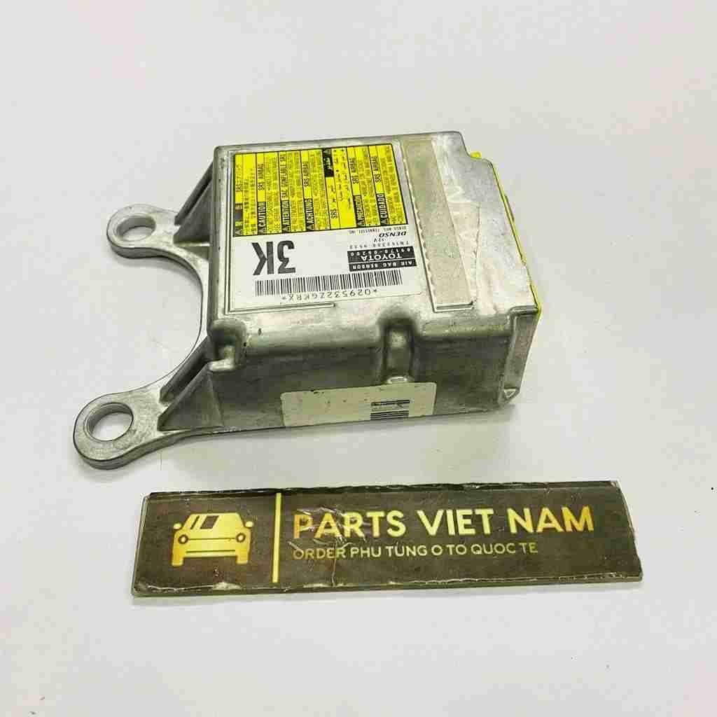 Hộp điều khiển túi khí toyota camry 2.4 le đời 2006 - 2012