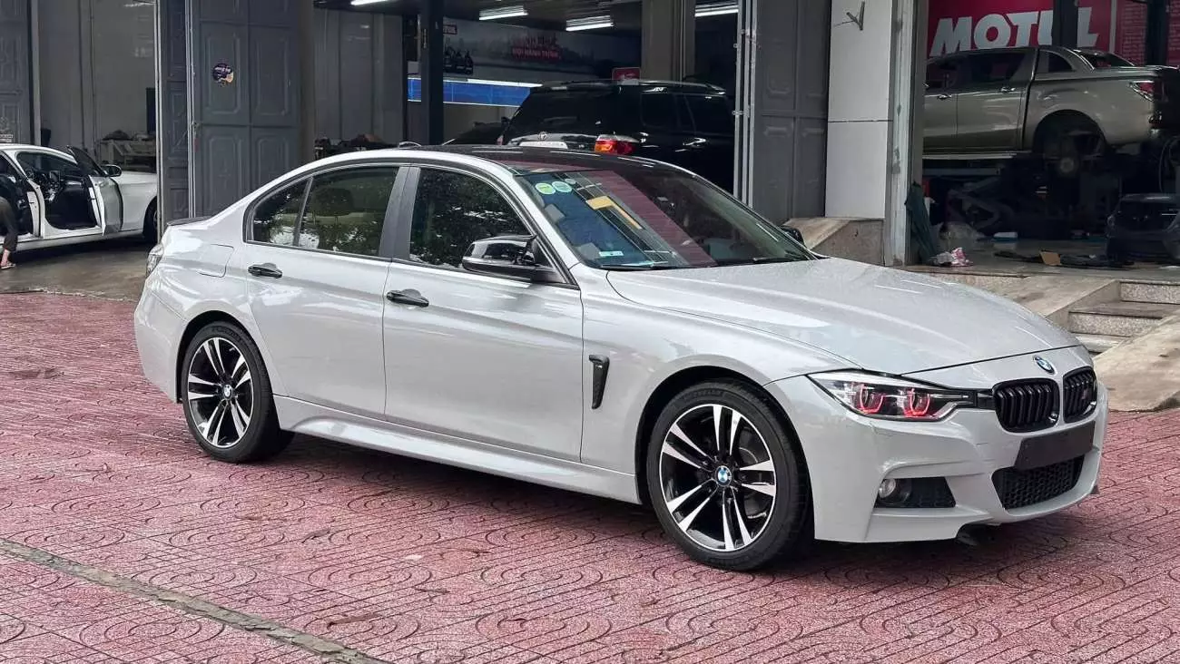 BMW 320i 2013