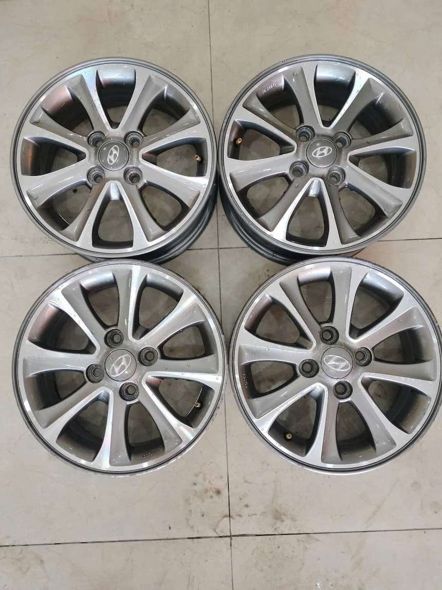 Thanh lí bộ mâm 14inch pcd 4x100 tháo xe hyundai i10