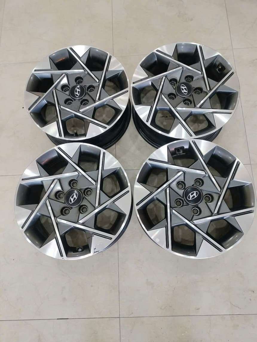 Thanh lí bộ mâm zin hyundai stargazer 16inch pcd 5x114,3