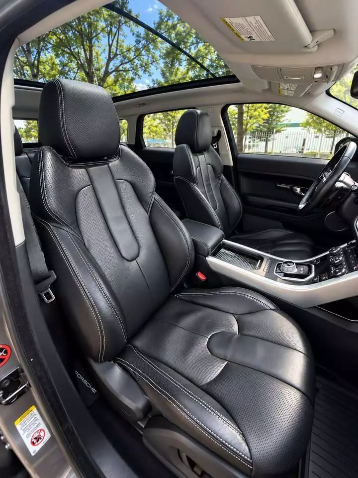 Nội thất Range Rover Evoque cũ